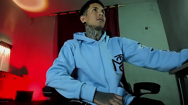 Travistanner 28 online show from 30, 3, 2026