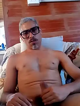 Boy-Bug online show from 11, 12, 2024