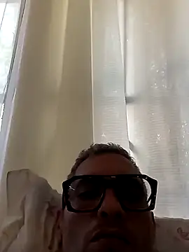 Boy-Bug online show from 4, 1, 2025