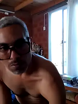 Boy-Bug online show from 14, 1, 2025