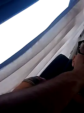 Boy-Bug online show from 28, 11, 2025