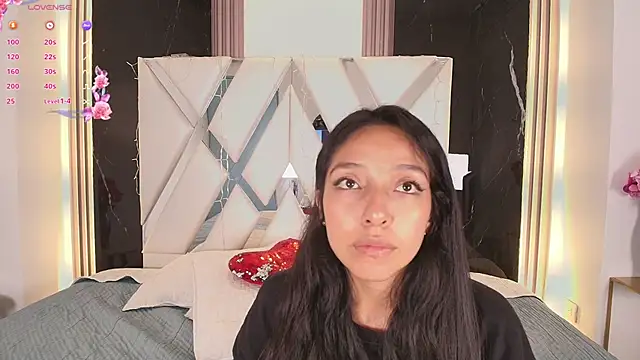 Snapshot of Valery_wang chatting on 22, 3, 2025 Valery wang online show from 22, 3, 2025