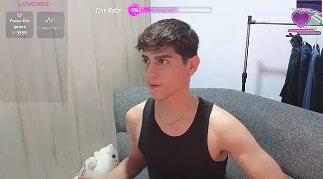 zackary 0 online show from 4, 12, 2024