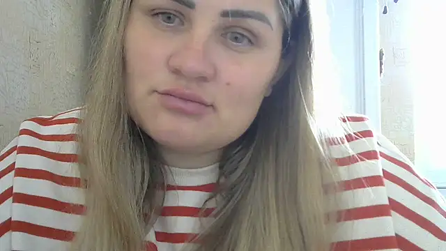 Snapshot of Honeydew-Waves chatting on 15, 10, 2025 Honeydew-Waves online show from 15, 10, 2025