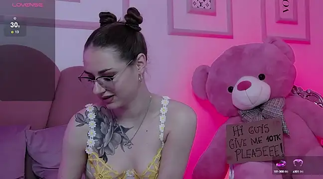 Abby  White online show from 11, 3, 2025