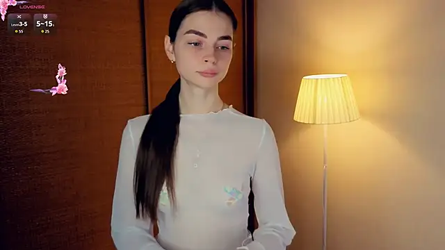 MaryJacksoon online show from 21, 10, 2025