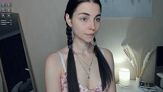 MaryJacksoon online show from 22, 11, 2025