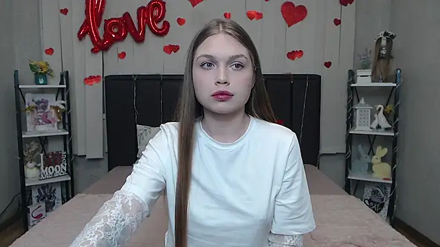 LaraPika online show from 9, 3, 2026