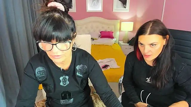 EricaAndPenelopa online show from 9, 11, 2025