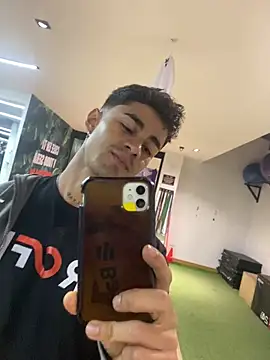 Snapshot of Danifornari chatting on 31, 10, 2025 Danifornari online show from 31, 10, 2025