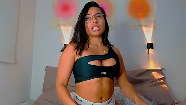 AlessaPears online show from 4, 2, 2025