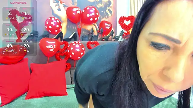 LauraSin online show from 13, 2, 2026