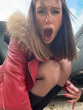 lola tentatiion online show from 12, 2, 2026