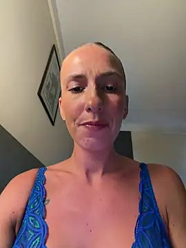 Snapshot of lola_tentatiion chatting on 11, 7, 2026 lola tentatiion online show from 11, 7, 2026