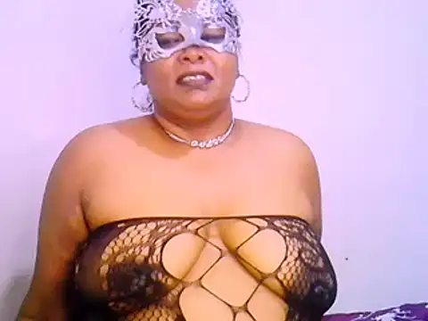 Mysterylady143 online show from 8, 2, 2025