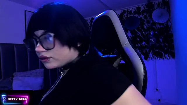 Kitty Gang online show from 8, 4, 2026