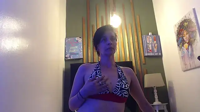 Snapshot of Cindy_milf chatting on 14, 12, 2024 Cindy milf online show from 14, 12, 2024