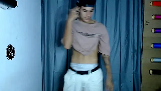 Snapshot of freddy_romas chatting on 8, 2, 2025 freddy romas online show from 8, 2, 2025