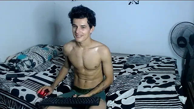 Snapshot of freddy_romas chatting on 28, 2, 2025 freddy romas online show from 28, 2, 2025