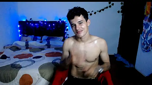 Snapshot of freddy_romas chatting on 13, 9, 2025 freddy romas online show from 13, 9, 2025