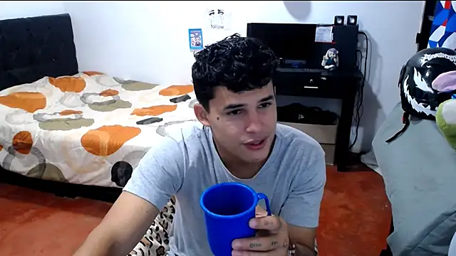Snapshot of freddy_romas chatting on 7, 6, 2026 freddy romas online show from 7, 6, 2026