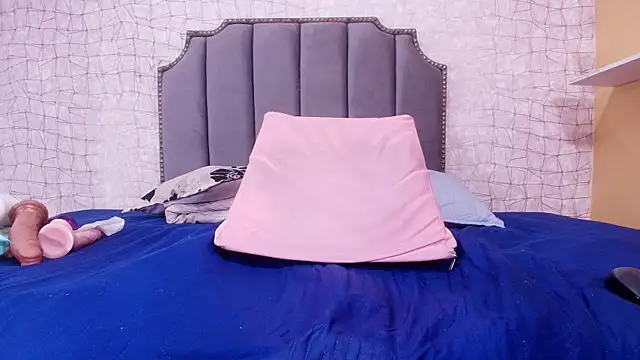 Snapshot of luce_williams chatting on 15, 3, 2025 luce williams online show from 15, 3, 2025