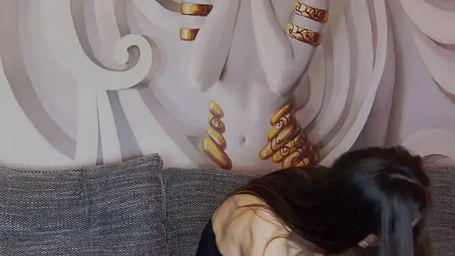 hailey peach online show from 21, 2, 2026