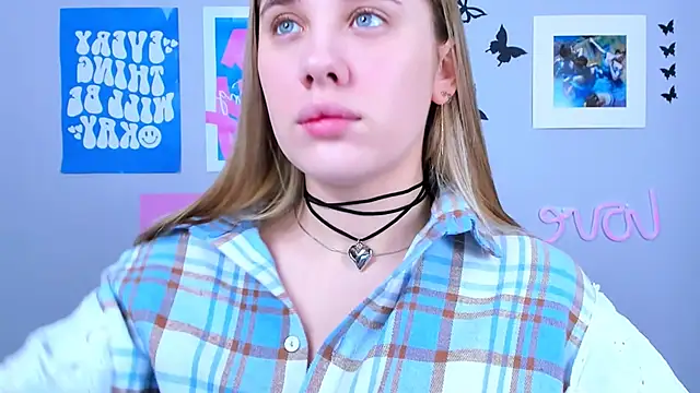 Snapshot of MiaMilas chatting on 19, 12, 2024 MiaMilas online show from 19, 12, 2024