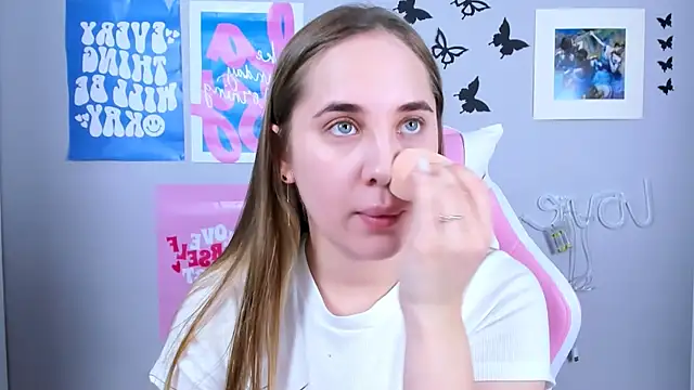 Snapshot of MiaMilas chatting on 26, 12, 2024 MiaMilas online show from 26, 12, 2024