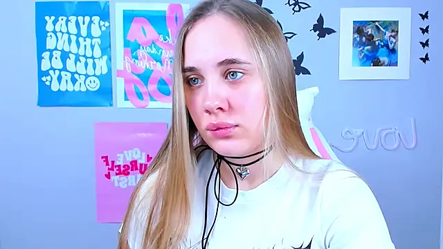 Snapshot of MiaMilas chatting on 9, 1, 2025 MiaMilas online show from 9, 1, 2025