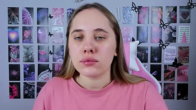 Snapshot of MiaMilas chatting on 14, 2, 2025 MiaMilas online show from 14, 2, 2025