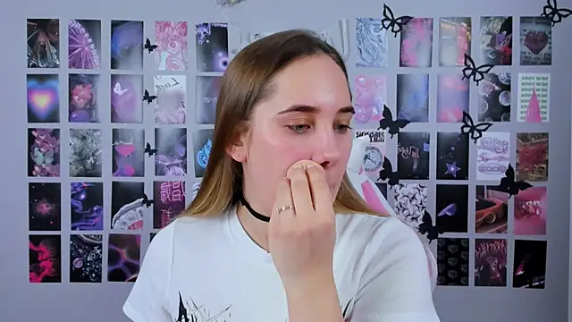 Snapshot of MiaMilas chatting on 19, 2, 2025 MiaMilas online show from 19, 2, 2025