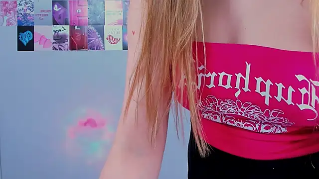 Snapshot of MiaMilas chatting on 10, 3, 2025 MiaMilas online show from 10, 3, 2025