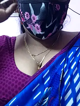 Snapshot of mallu-sumi chatting on 5, 11, 2025 mallu-sumi online show from 5, 11, 2025