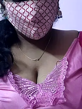 Snapshot of mallu-sumi chatting on 14, 12, 2025 mallu-sumi online show from 14, 12, 2025