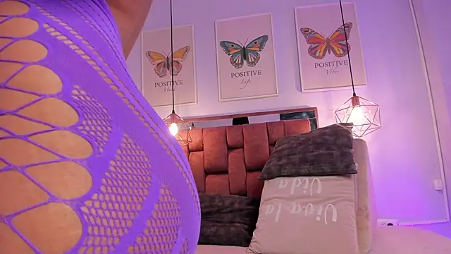 Snapshot of kristakinnky chatting on 16, 4, 2026 kristakinnky online show from 16, 4, 2026