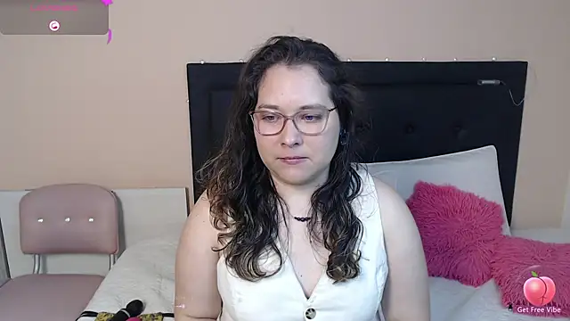 May Carlier online show from 16, 3, 2025