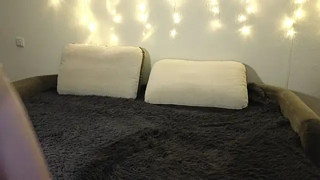 Snapshot of Tutti_Frutt1s chatting on 25, 1, 2025 Tutti Frutt1s online show from 25, 1, 2025