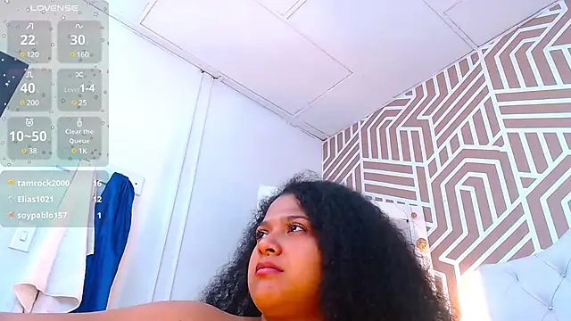 JadeSoleile online show from 13, 2, 2025