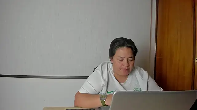 Snapshot of MELODYFANTASY chatting on 5, 12, 2024 MELODYFANTASY online show from 5, 12, 2024