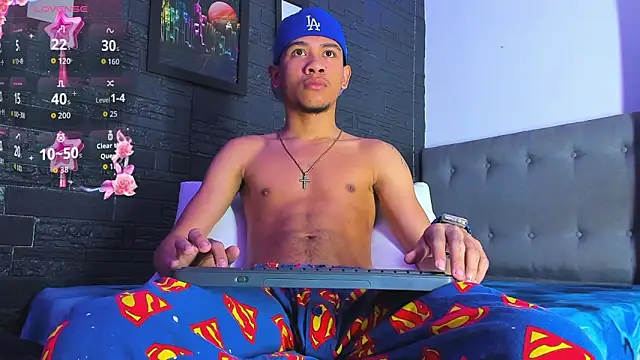 Snapshot of Romancartier_1 chatting on 16, 11, 2025 Romancartier 1 online show from 16, 11, 2025