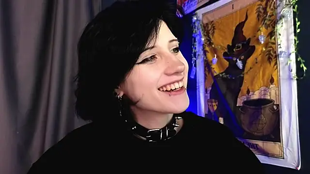 dark vamp  online show from 15, 12, 2024