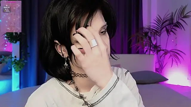 dark vamp  online show from 20, 1, 2025