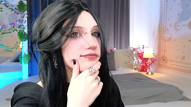 dark vamp  online show from 4, 3, 2025