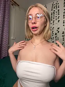 Kitty Katrine online show from 14, 3, 2025