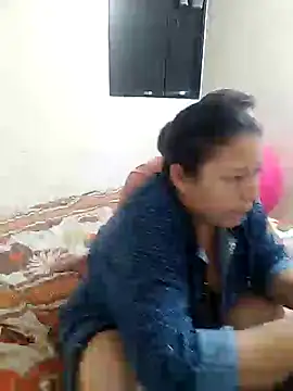 Snapshot of ZuriandAlex chatting on 6, 2, 2025 ZuriandAlex online show from 6, 2, 2025