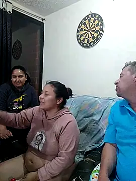 Snapshot of ZuriandAlex chatting on 15, 2, 2025 ZuriandAlex online show from 15, 2, 2025