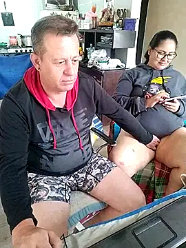 Snapshot of ZuriandAlex chatting on 21, 2, 2025 ZuriandAlex online show from 21, 2, 2025