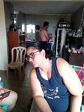 Snapshot of ZuriandAlex chatting on 28, 2, 2025 ZuriandAlex online show from 28, 2, 2025