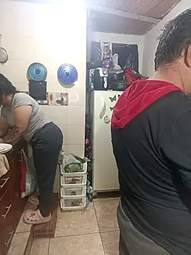 Snapshot of ZuriandAlex chatting on 8, 10, 2025 ZuriandAlex online show from 8, 10, 2025